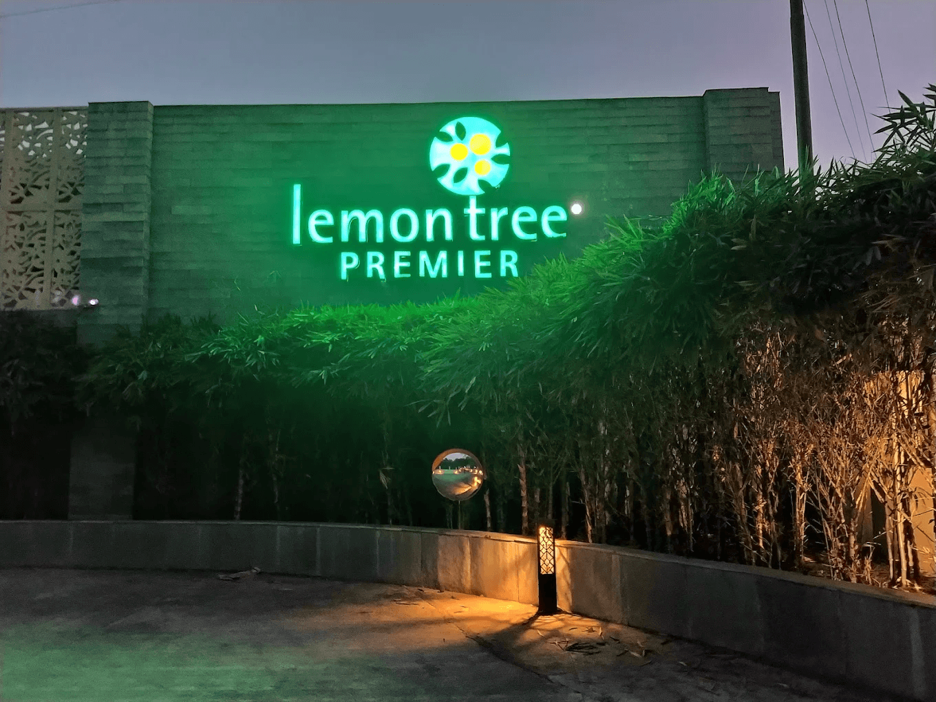 Lemon Tree Premier